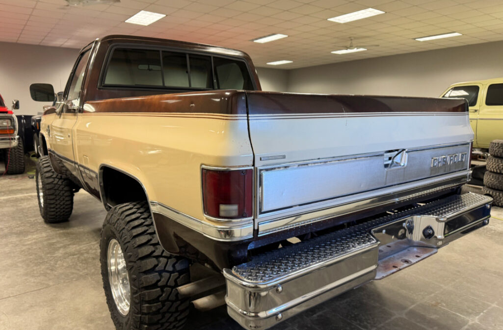 1987 Chevrolet V10 (3)