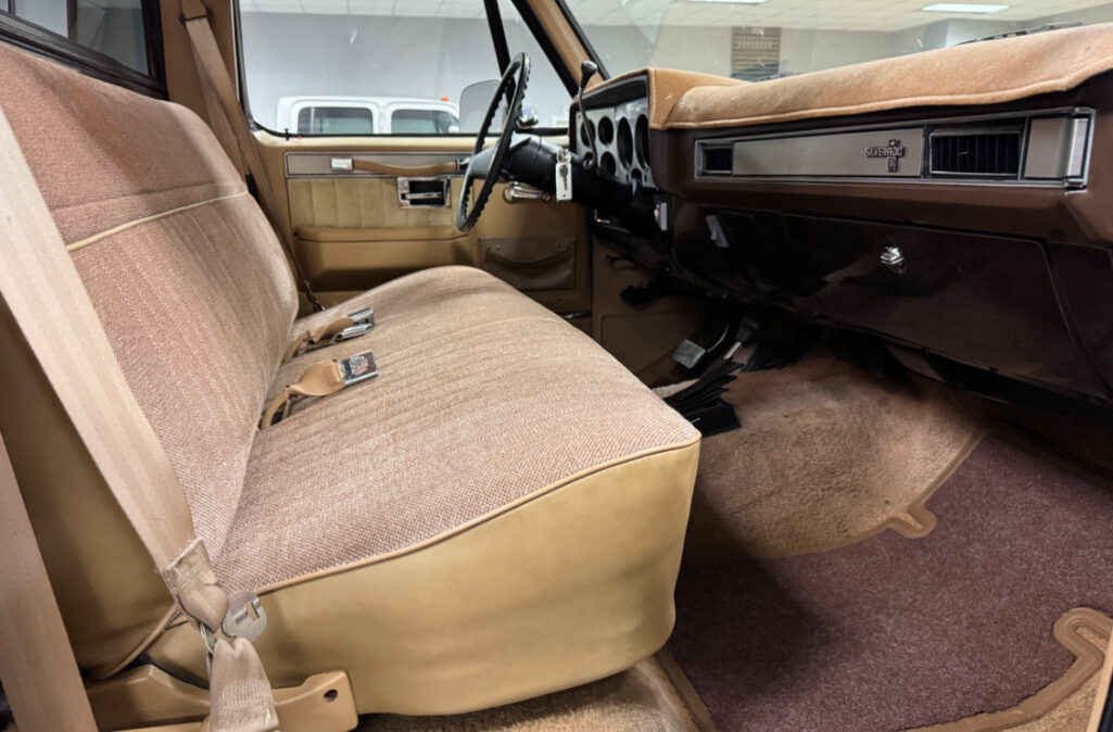 1987 Chevrolet V10 (8)