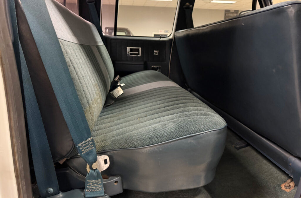 1989 Chevrolet 3500 Crew Cab Dually (10)