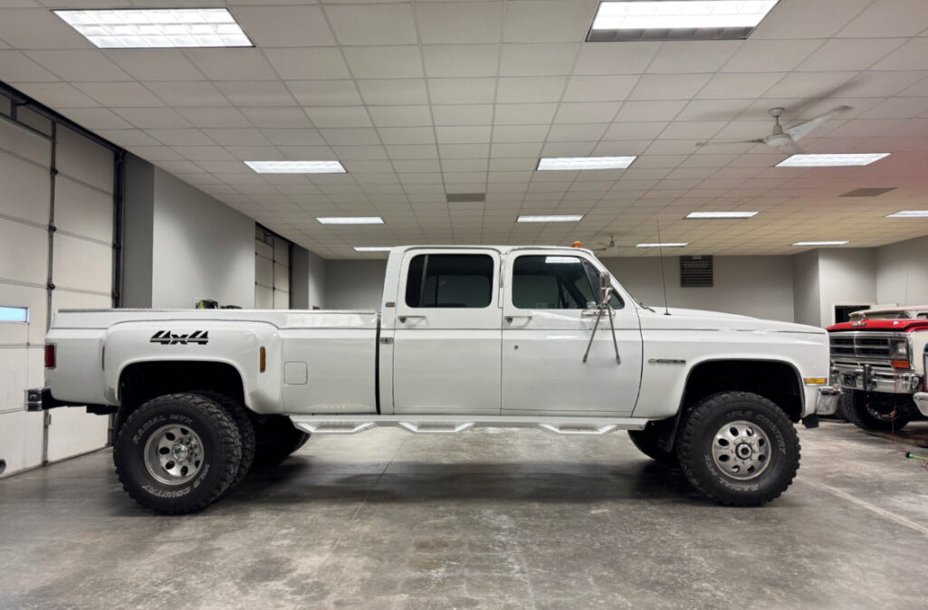 1989 Chevrolet 3500 Crew Cab Dually (5)