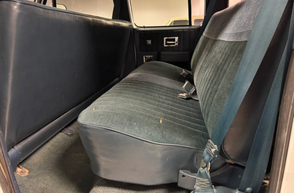 1989 Chevrolet 3500 Crew Cab Dually (9)