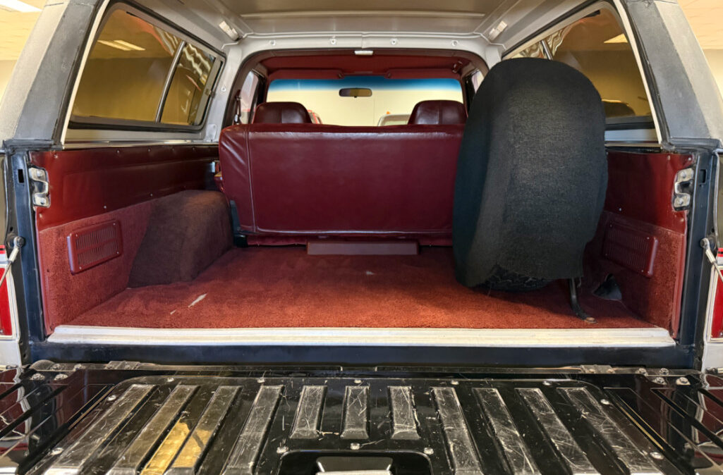 1989 Chevrolet K5 Blazer (13)