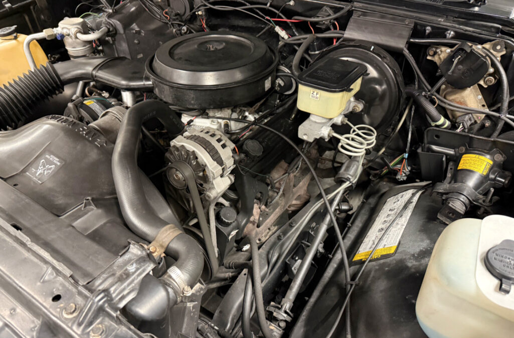 1989 Chevrolet K5 Blazer (14)