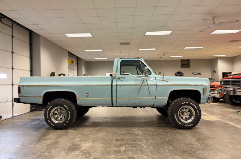 1977 Chevrolet K30 (5)