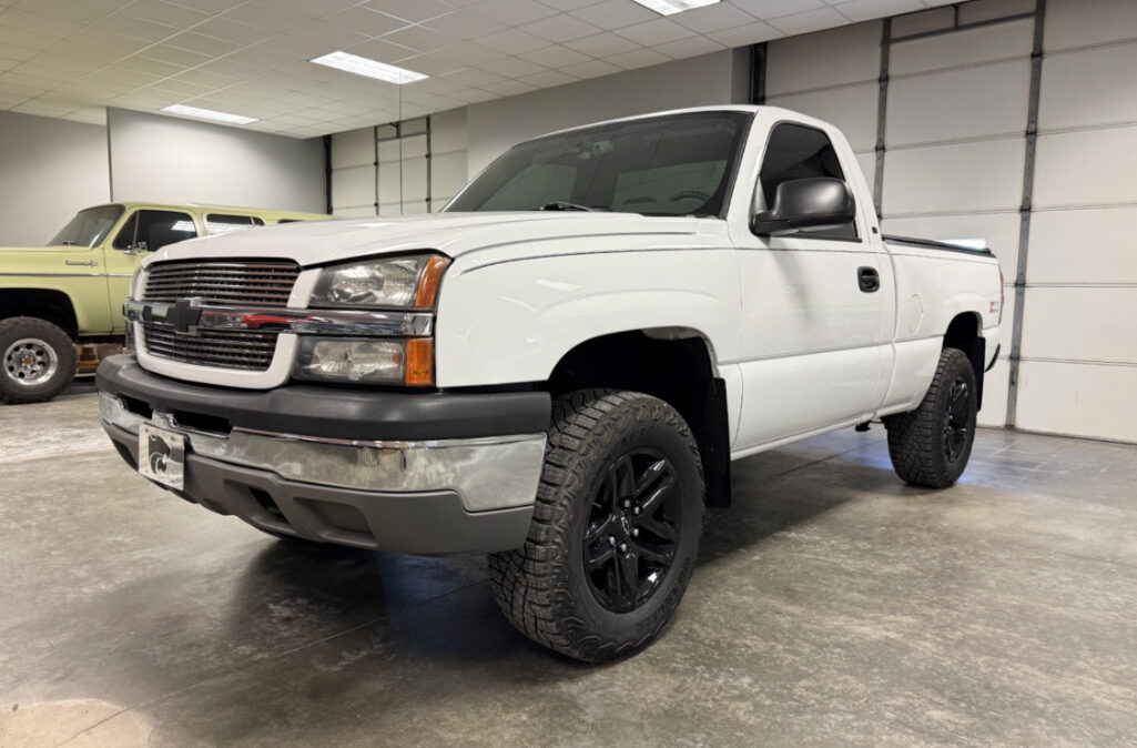 2004 Chevrolet 1500 (1)