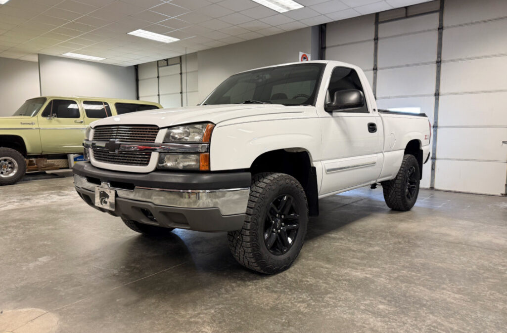 2004 Chevrolet 1500 (1)