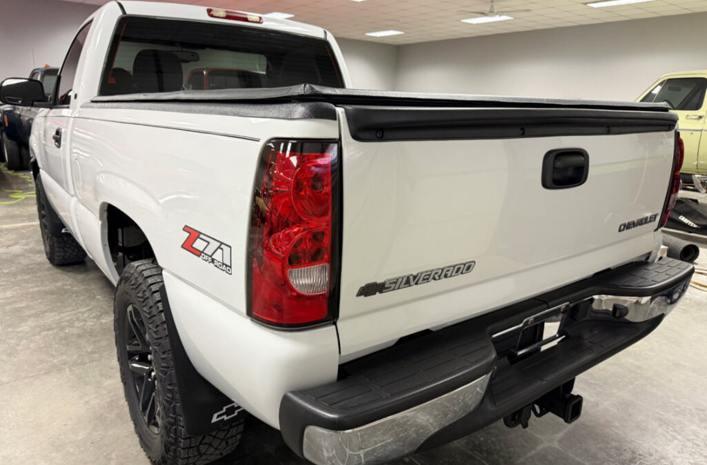 2004 Chevrolet 1500 (3)