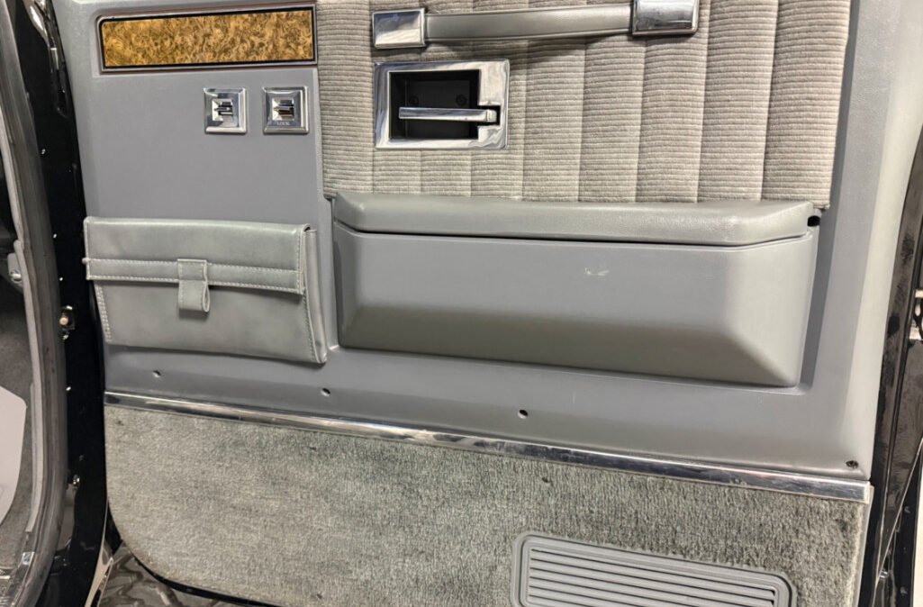 1991 Chevrolet V3500 Crew Cab (10)