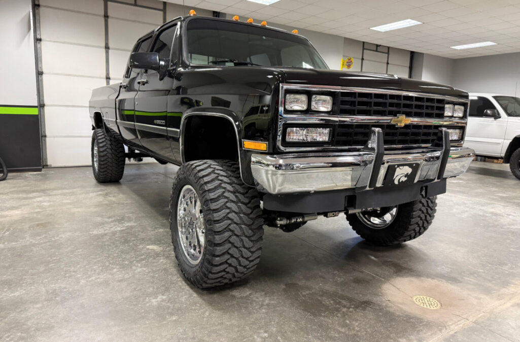1991 Chevrolet V3500 Crew Cab (4)