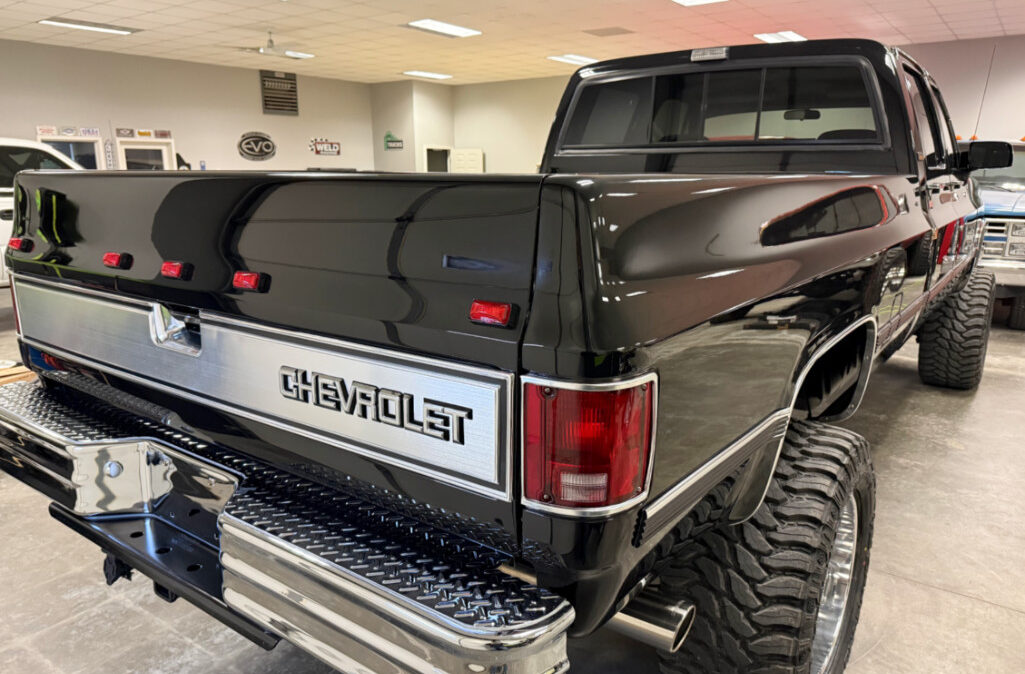 1991 Chevrolet V3500 Crew Cab (6)