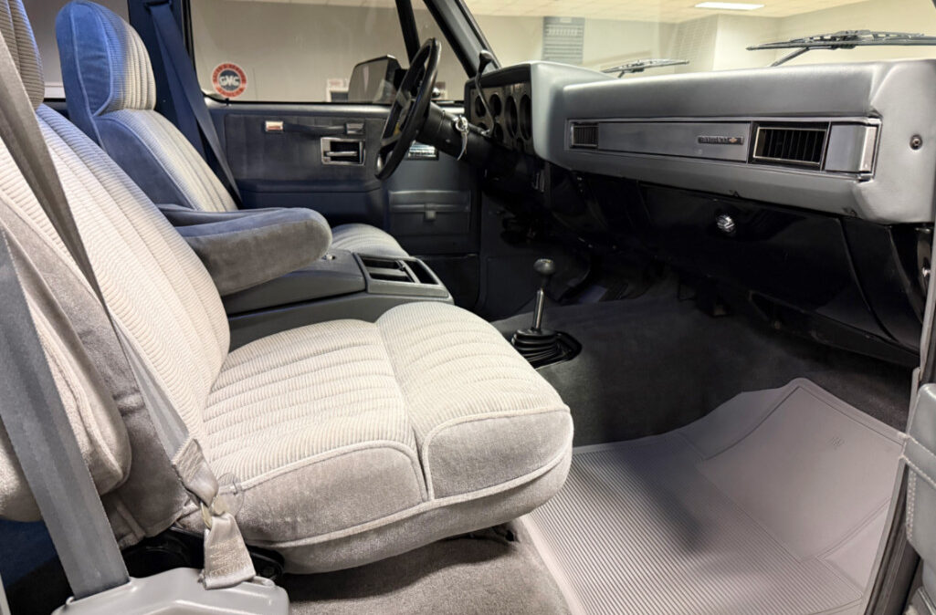1991 Chevrolet V3500 Crew Cab (9)