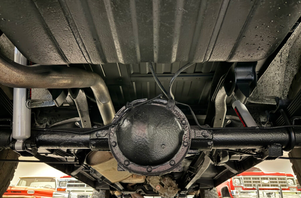 1988 Chevrolet Suburban (17)