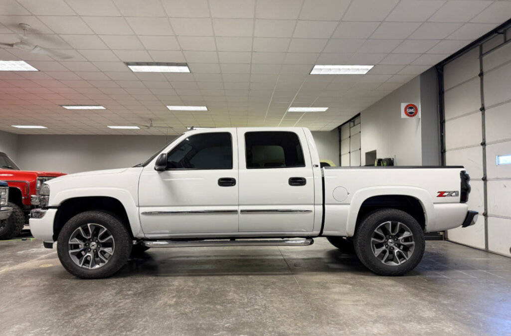 2006 GMC 1500 Crew Cab (2)