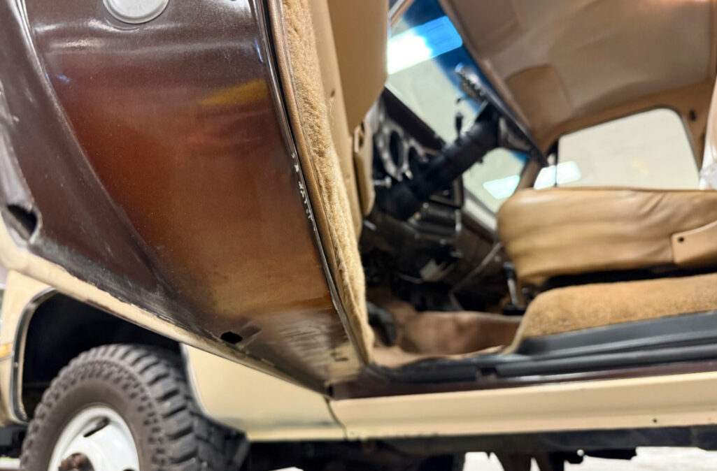 1985 Chevrolet K30 Dually (21)
