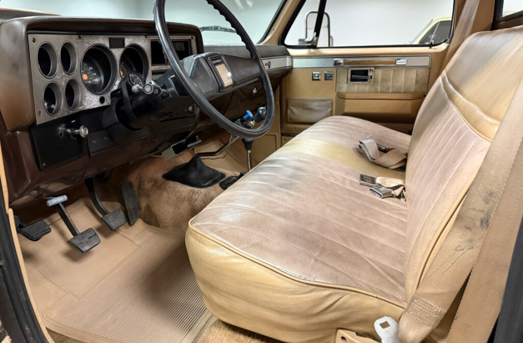 1985 Chevrolet K30 Dually (7)