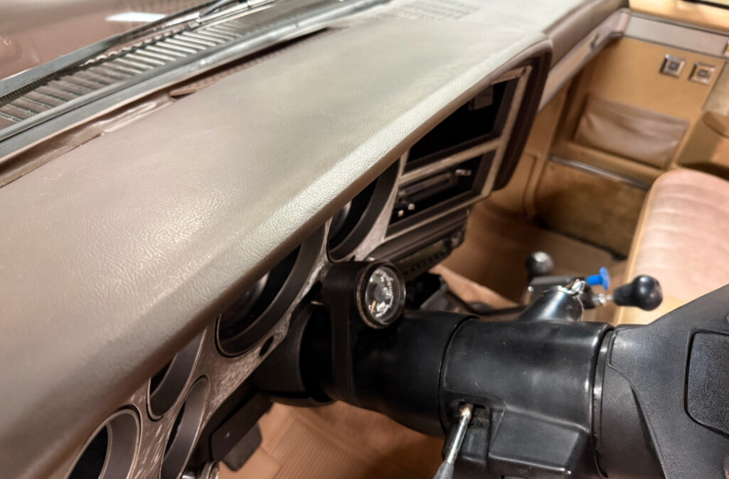 1985 Chevrolet K30 Dually (9)