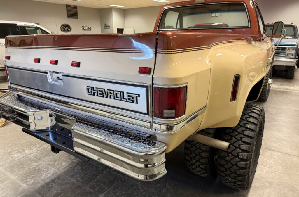 1986 Chevy K30 Dually (6)